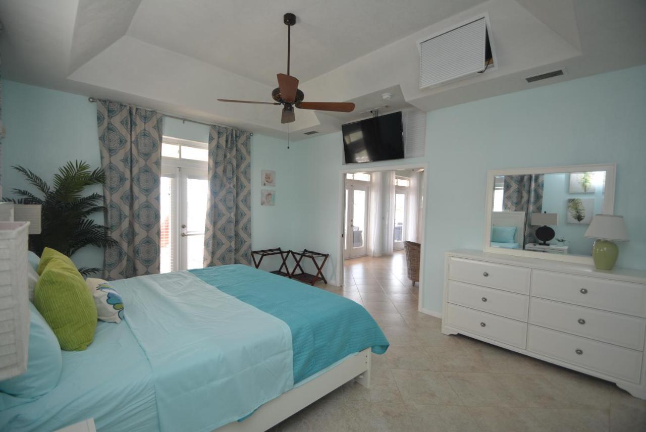 Just Beachy A Luxury Retreat Sleeps 12 3 Levels With Elevator- Perfect For 1-3 Families Travelin Villa Palm Coast Exterior foto